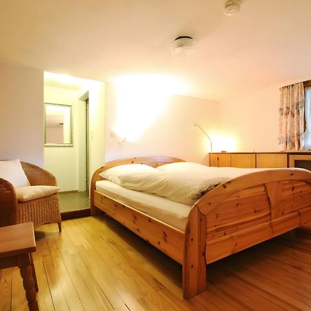 Room In Guest Room - Double Room Apple Blossom Schuttertal Extérieur photo